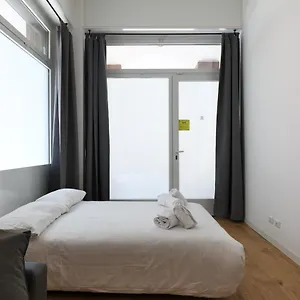 Appartamento Primopiano - La Malfa Flats, Milano
